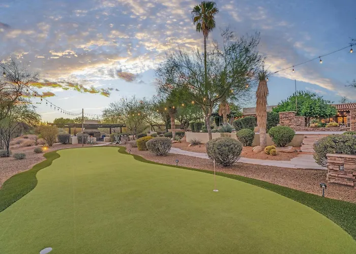 Bocce Court, Heated Pool, Spa, Putting Green, Villa Scottsdale