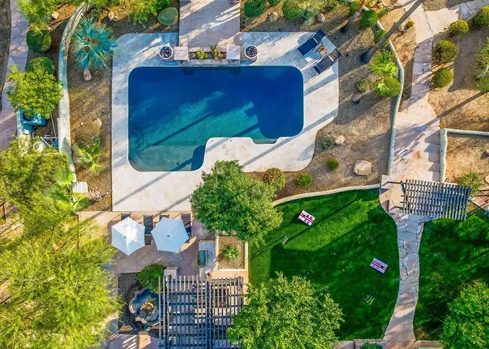 Bocce Court, Heated Pool, Spa, Putting Green, Villa *