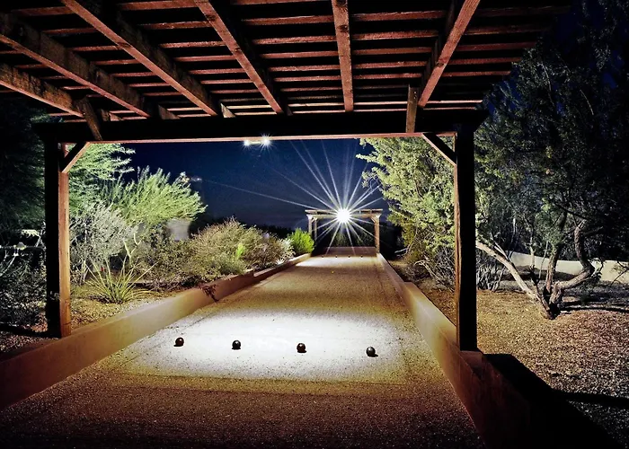 Bocce Court, Heated Pool, Spa, Putting Green, Villa Scottsdale